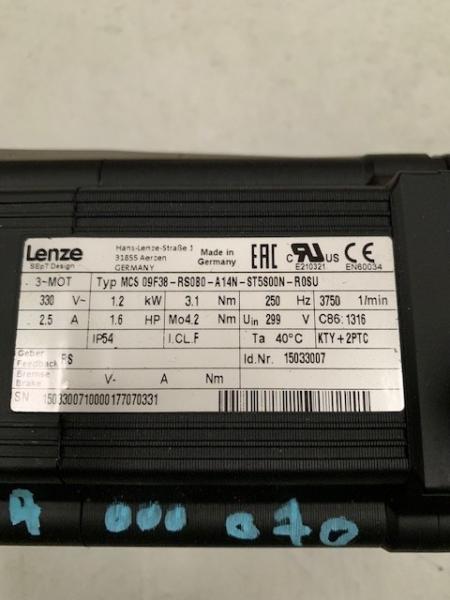 MCS 09F38-RS0B0-A14N-ST5S00N-R0SU_LENZE_Servo moteur